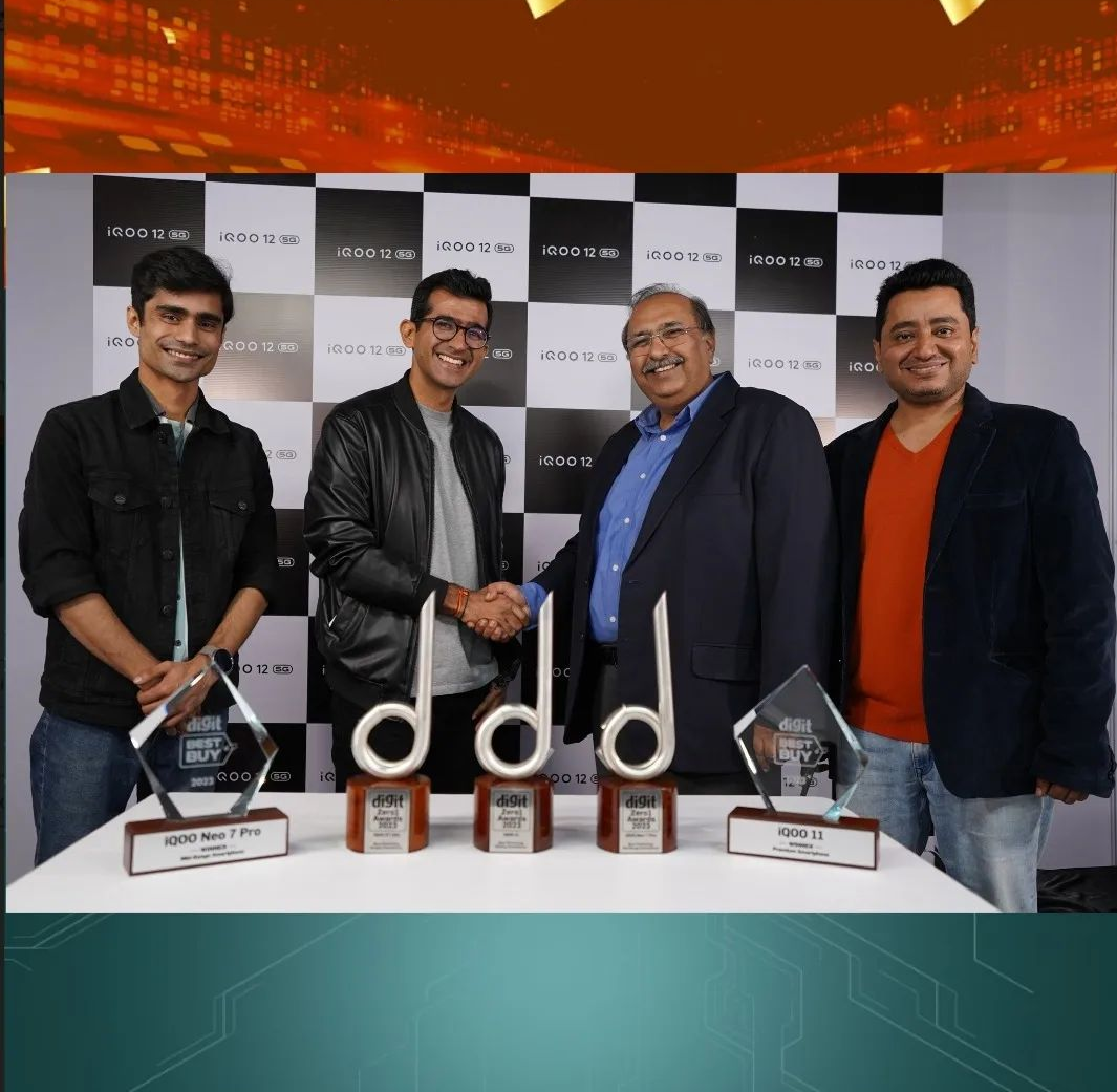 📢 Digit Zero1 Honors iQOO Neo7 Pro Smartphone with Two Prestigious  Awards🏆! 👍