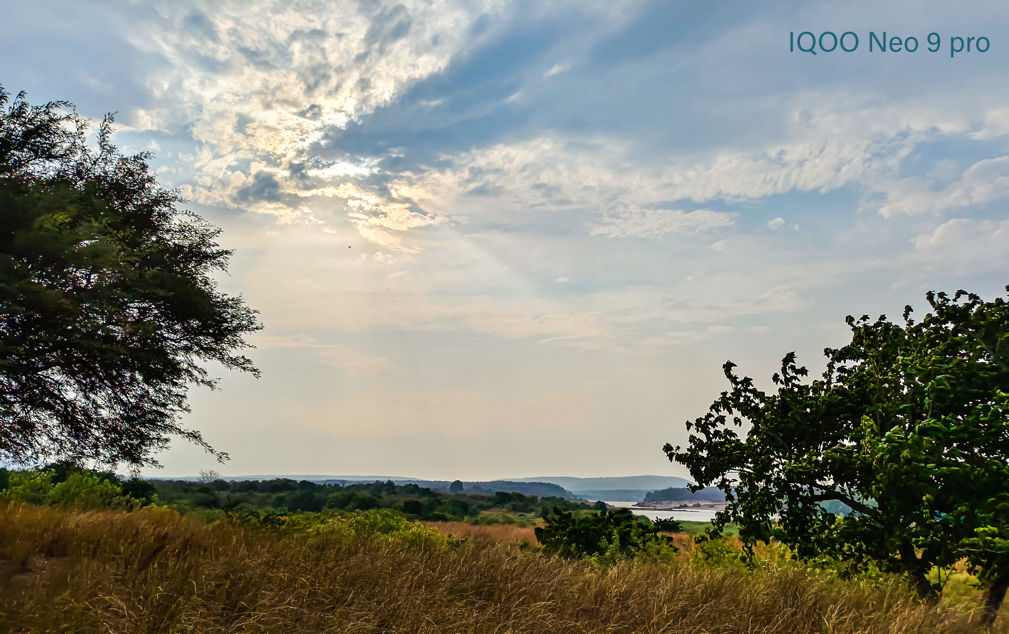 On cloud 9 #ShotOniQOO | Cloud Photography