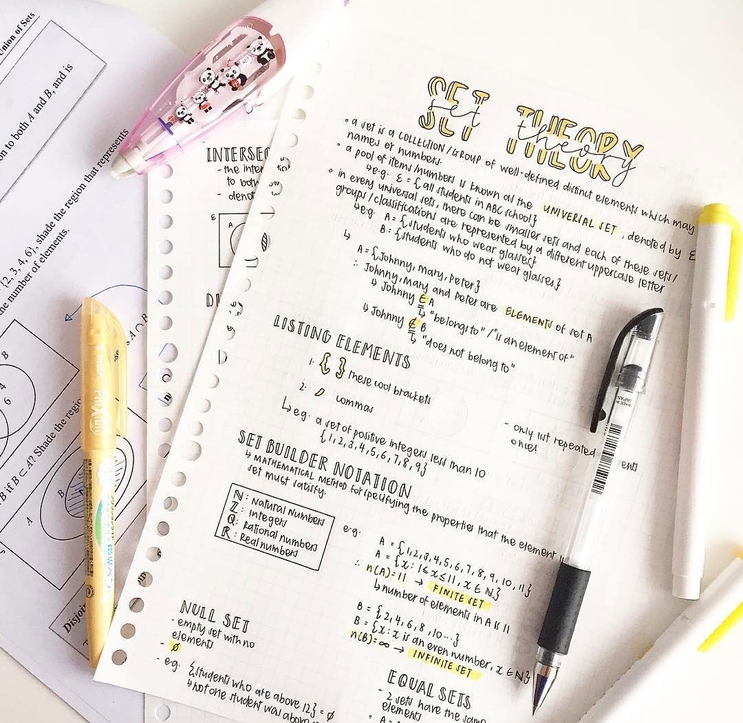 Scribbled Magic: Why Handwritten Notes Still Cast a Spell