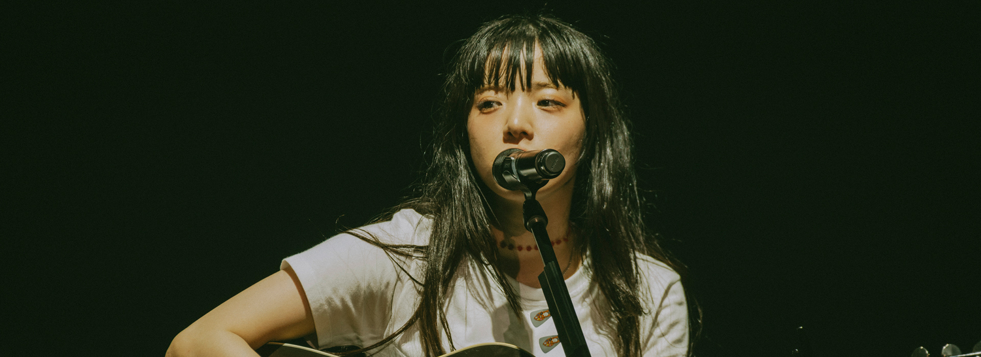 🎸 Aimyon — The Voice of Everyday Emotions 🌼