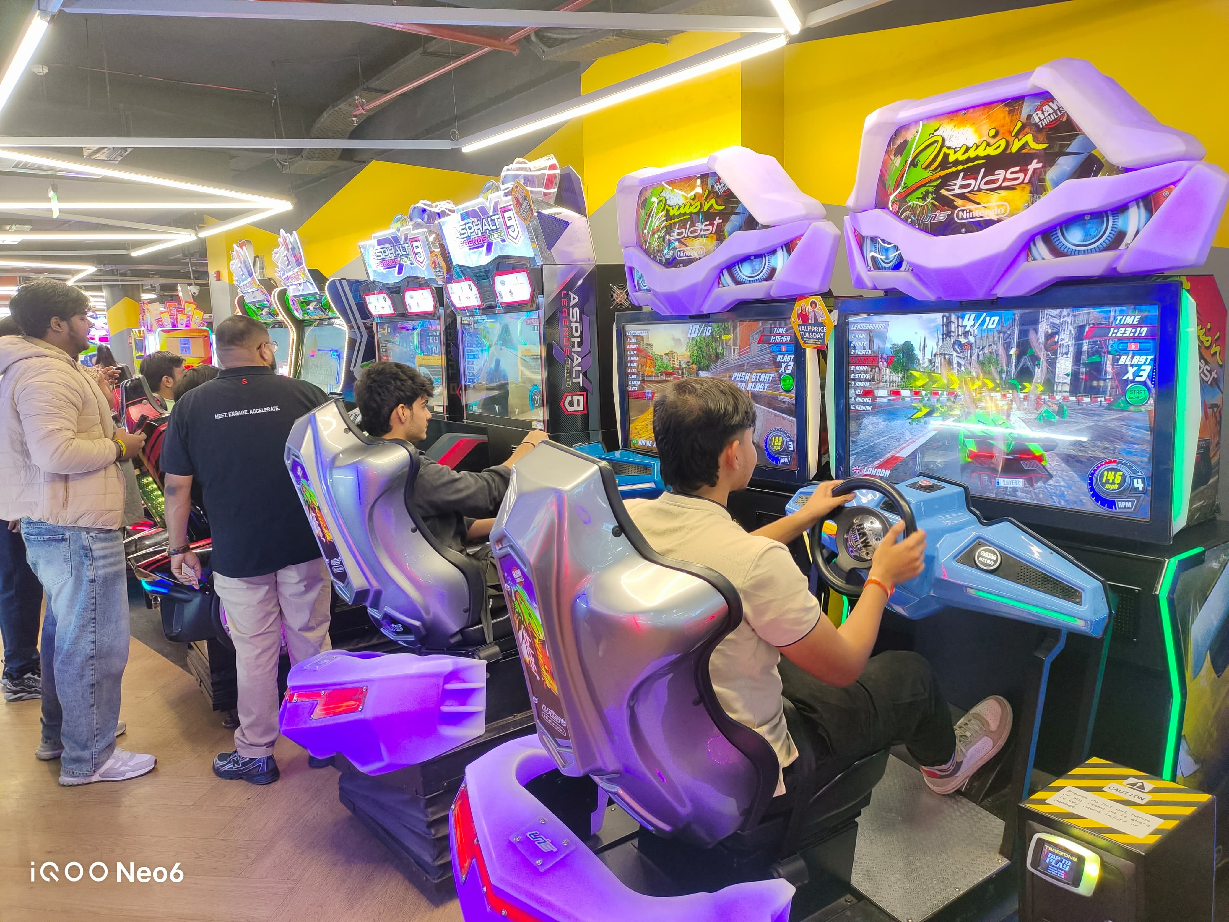 Cheering Arcade Game On! The First Clan Event Kicks Off with Arcade Fun 🎮