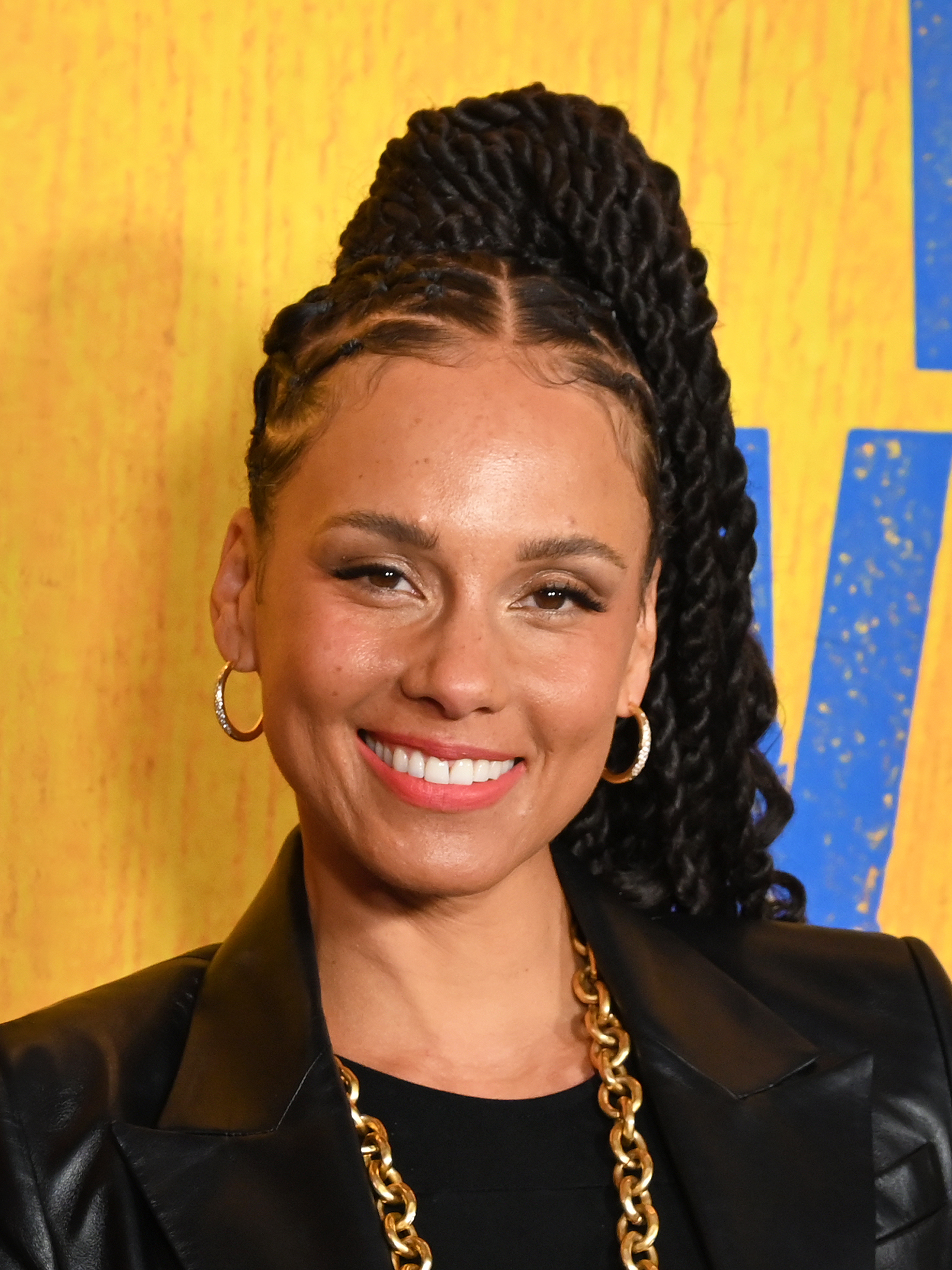 Alicia Keys – The Soulful Maestro of Modern R&B 🎹
