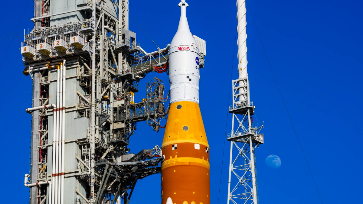 Rocket Threading Thread :- 168 NASA Delays Artemis II: SLS Rocket Rolled Back 🌌