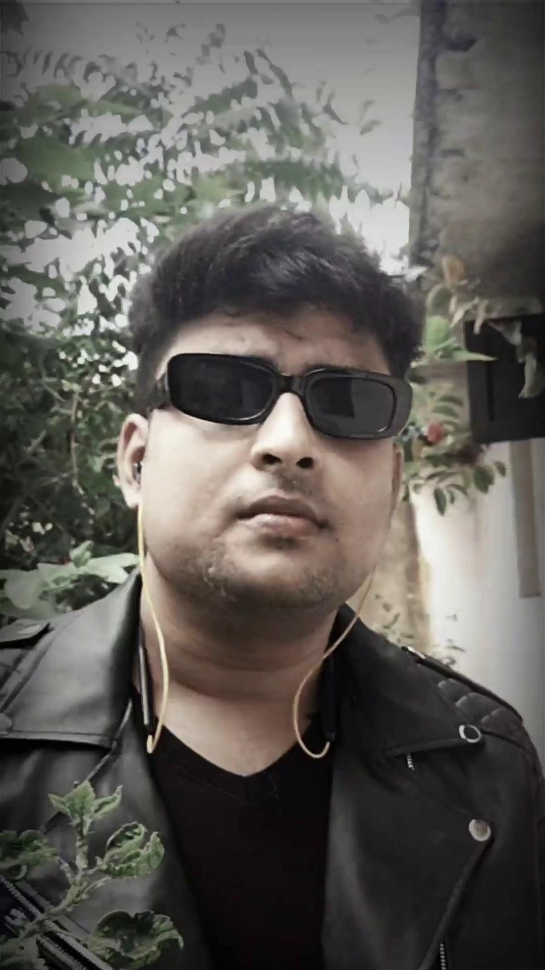 Post video cover image