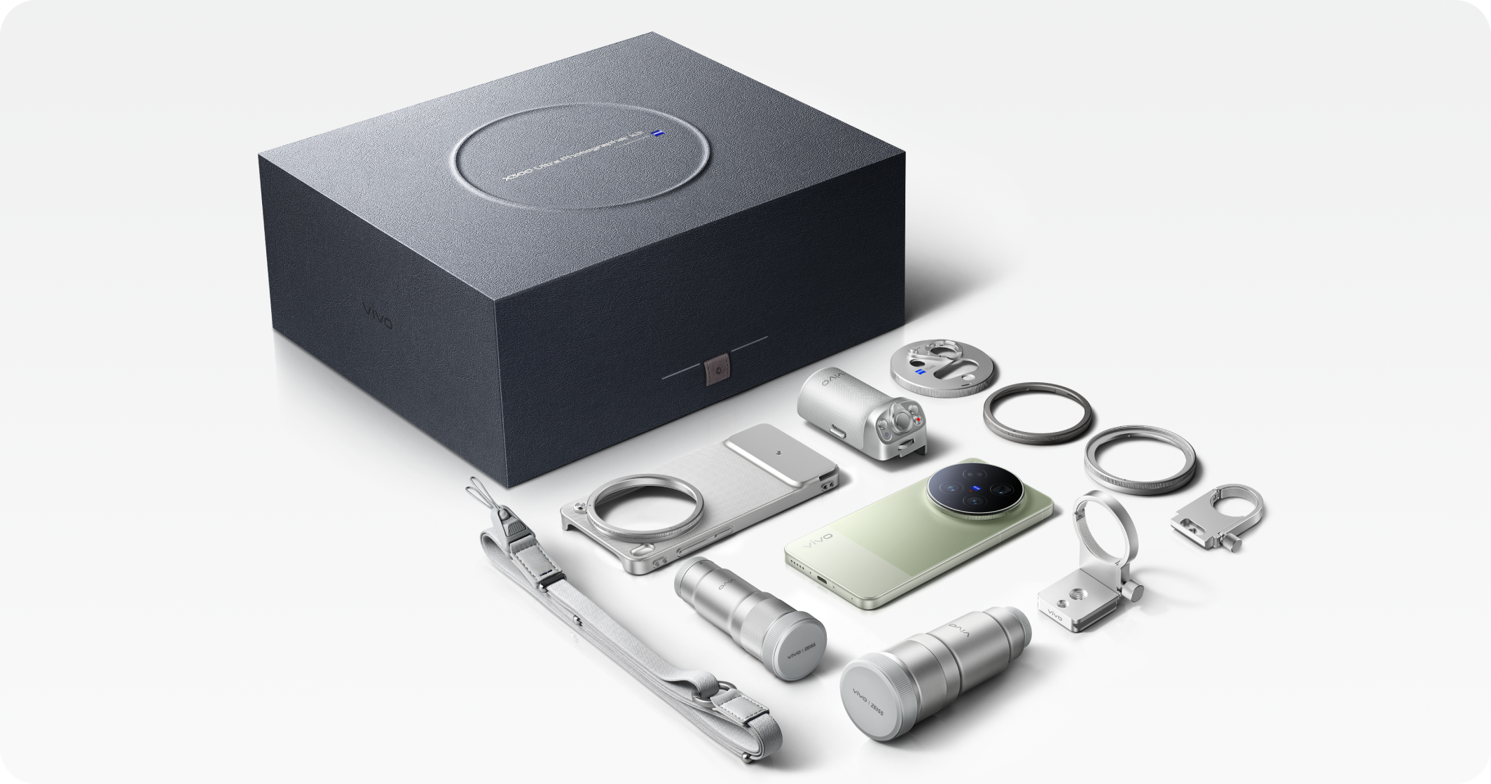 vivo X300 Ultra paired with Photographer Kit