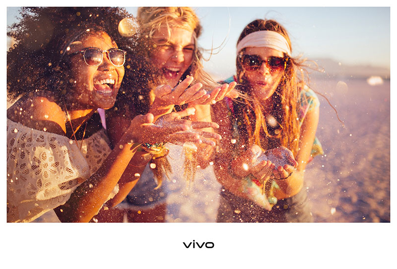 photo sample by vivo Y58 5G with photo borders 