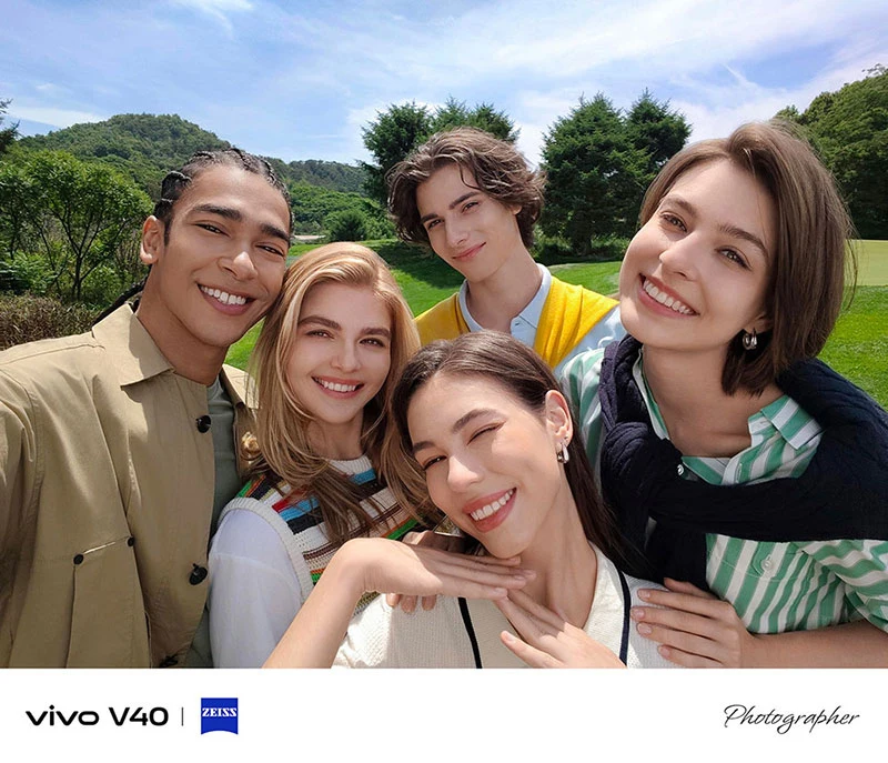 photo sample by vivo V40 with 50 MP ZEISS group selfie camera