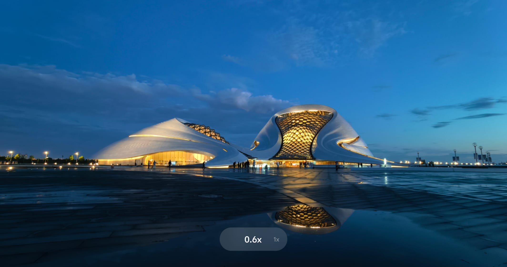 telephoto night photo shot by vivo X Fold6