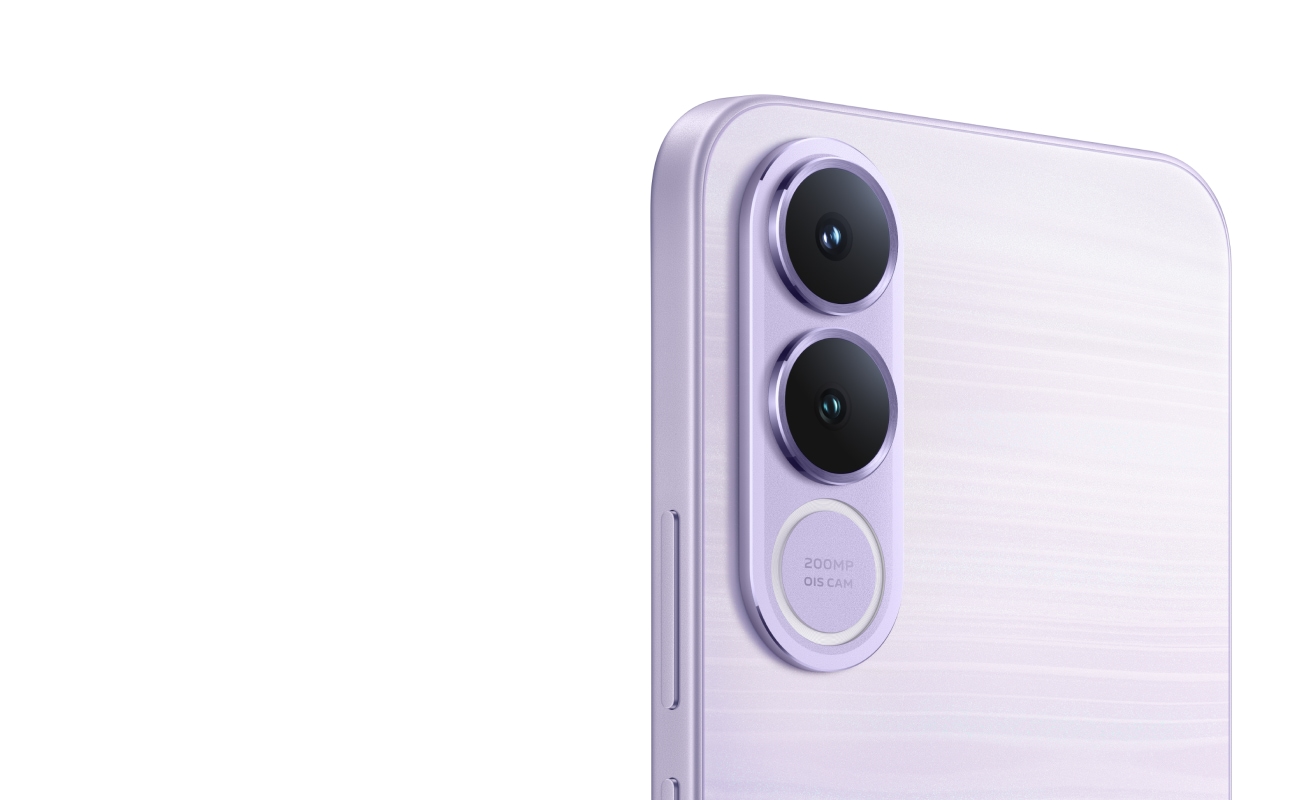 vivo V70 FE with 200MP OIS ultra-clear main camera